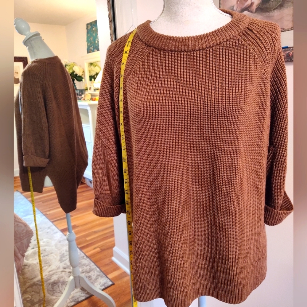Spring weight sweater - Picture 1 of 7
